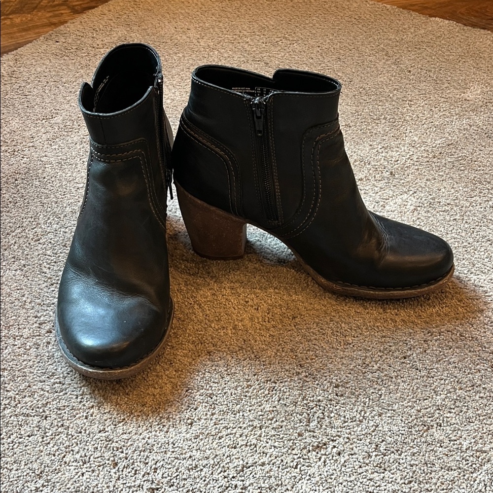 Clarks Black Leather Ankle Booties, Size 10